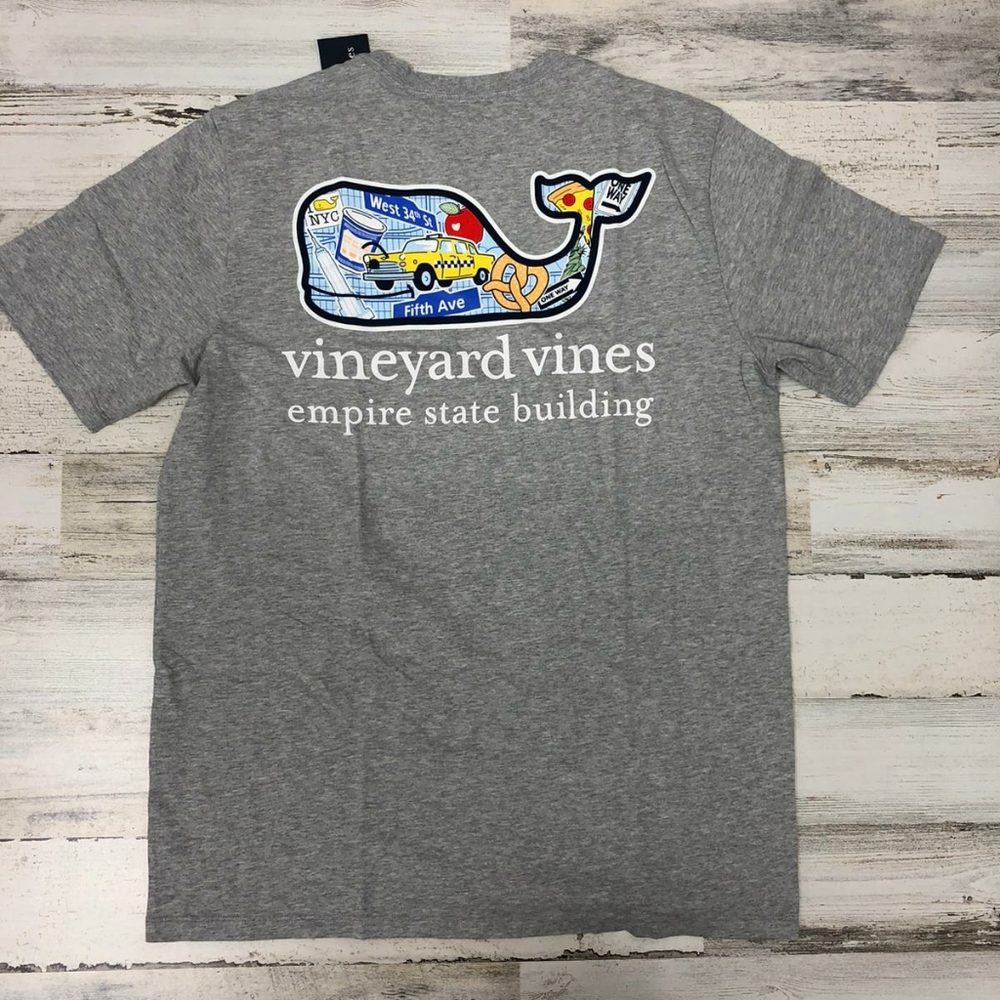 Vineyard vines t-shirt NYC empire state building